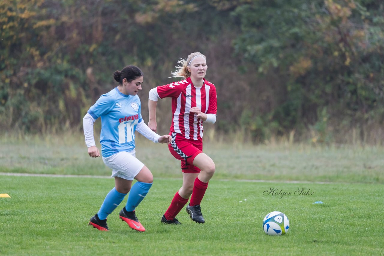 Bild 138 - wBJ TuS Tensfeld - SV Fortuna St. Juergen